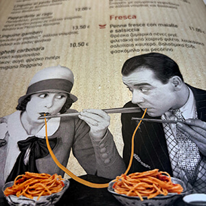 RESTAURANTS & CAFÉS